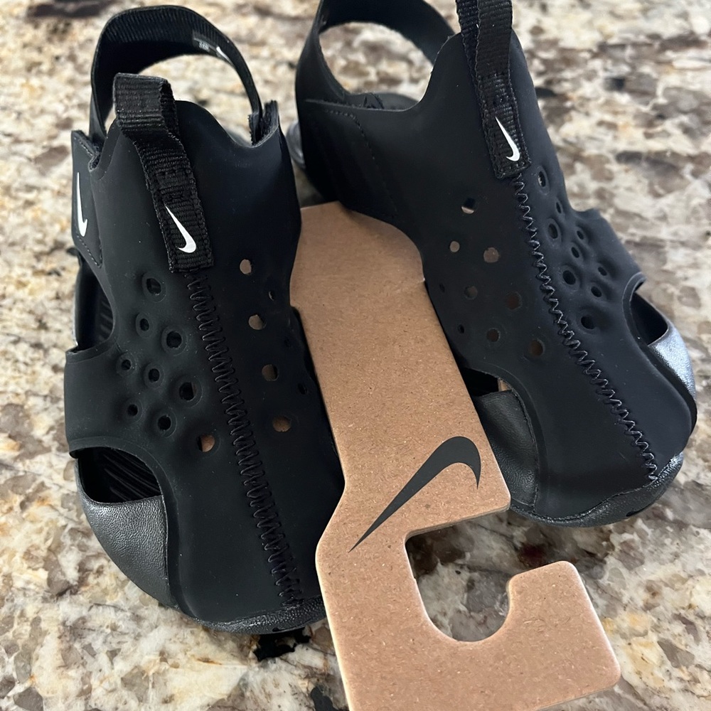 Nike sandals for toddlers 10C.
